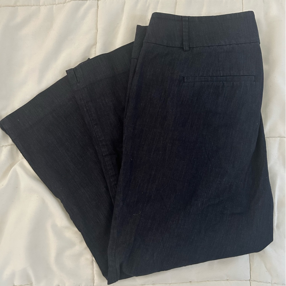 Light Black LOFT Capri Size 8